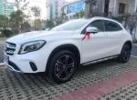 克莱斯勒200 gla200自动泊车怎么用？